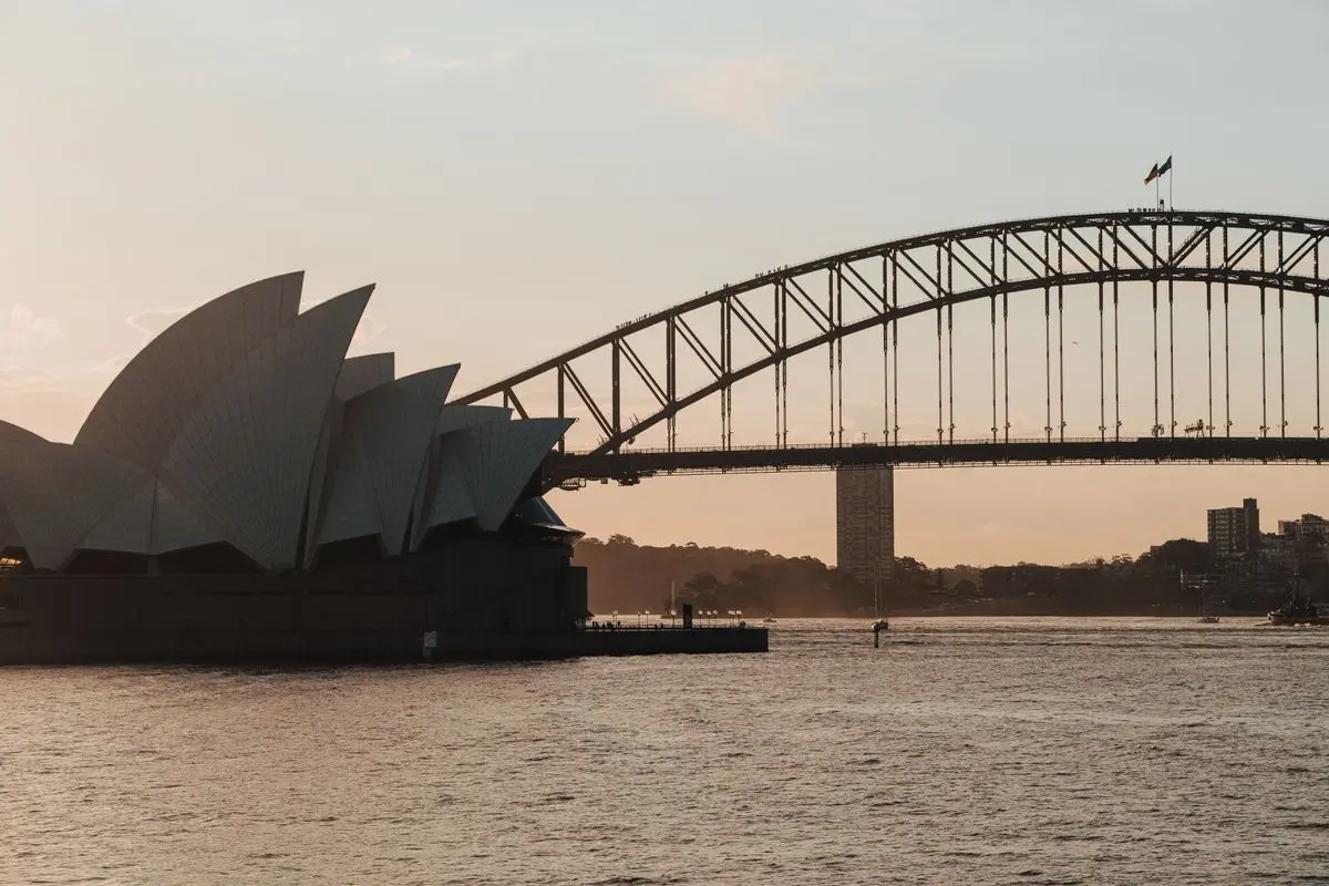 Nhà hát Opera Sydney và cầu cảng lúc chạng vạng